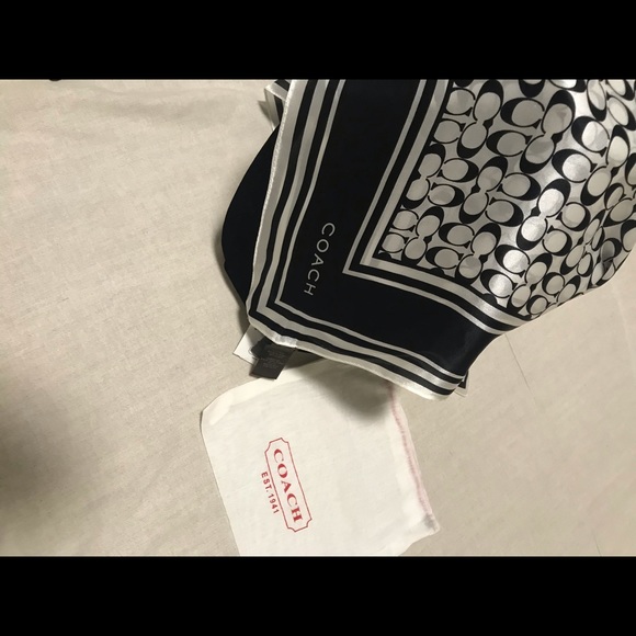 NWT! COACH Signature Scarf! - Picture 2 of 6